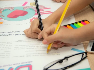 📚 Books and Stationery - किताबें और स्टेशनरी